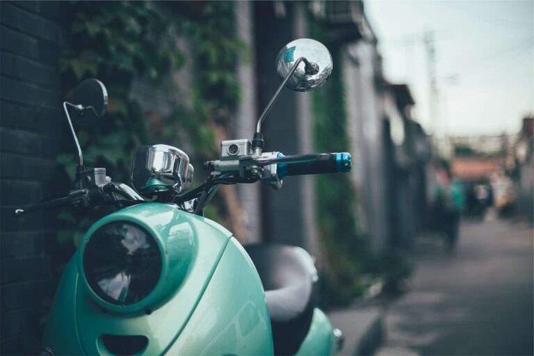 scooter-593155_1920